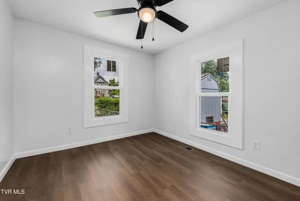 $359,500 | 1007 Spring Street, Johnson City, TN 37604