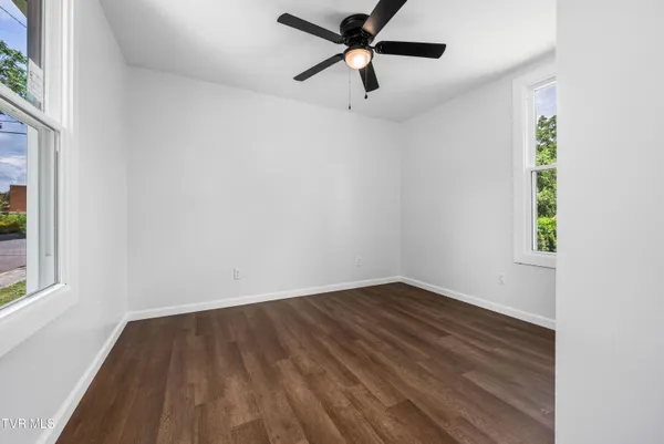 $359,500 | 1007 Spring Street, Johnson City, TN 37604