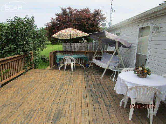 9412 Morrish Road Swartz Creek, MI 48473 - Photo 5 of 31 20443753-4.JPG