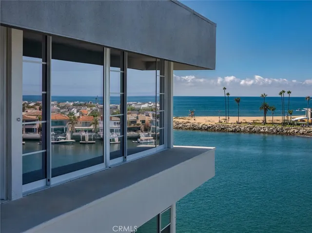 a view of a living room washer and dryer