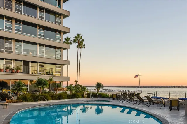 $7,995,000 | 2525 Ocean Boulevard, Unit 6B/C, Corona del Mar, CA 92625