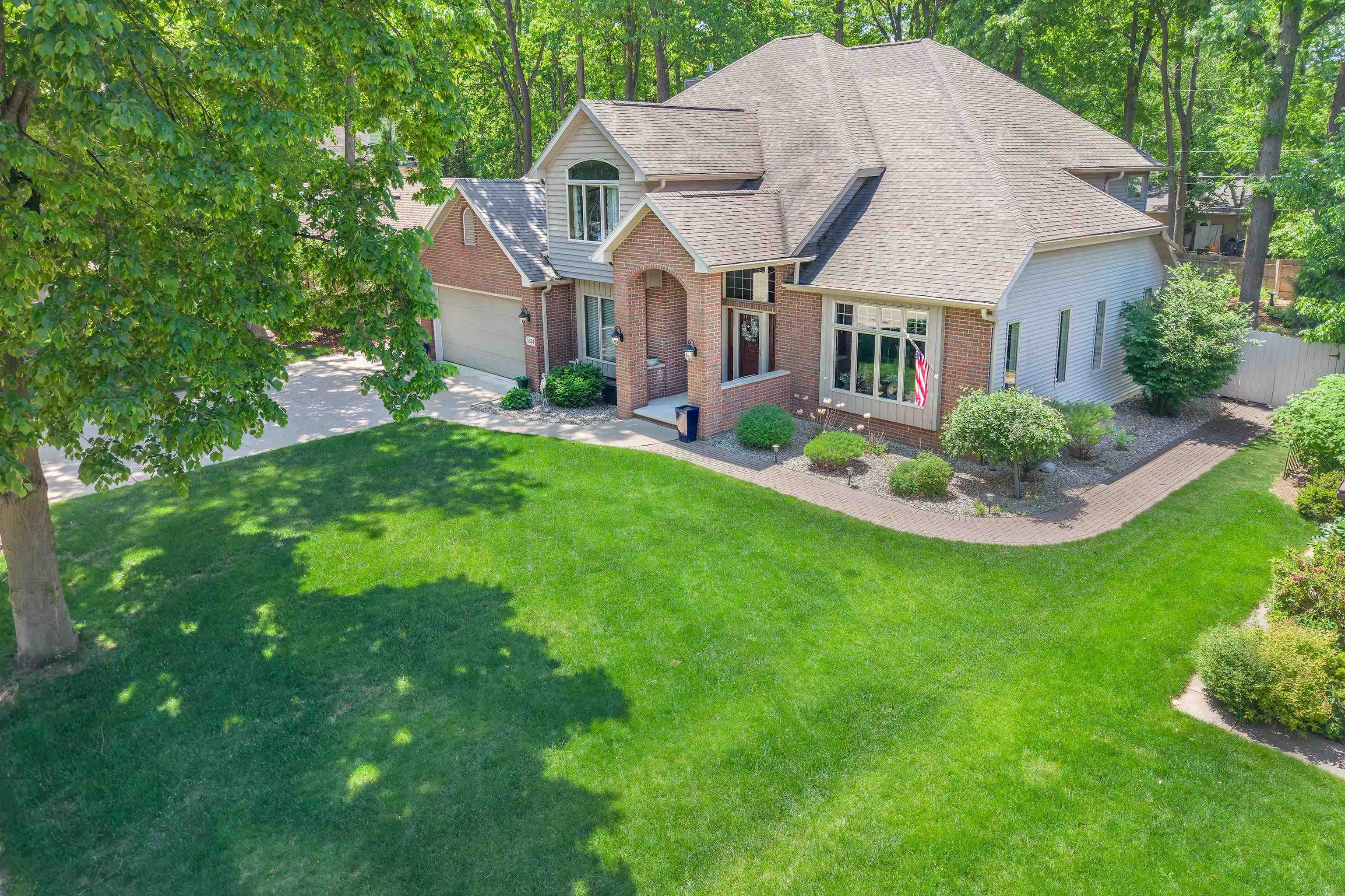 1501 South Weimar Street Appleton, WI 54915 - Photo 2 of 83