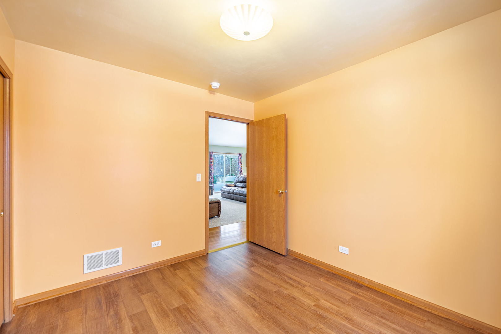 109 Shawnee Lane Harvard, IL 60033 - Photo 15 of 34 a view of an empty room