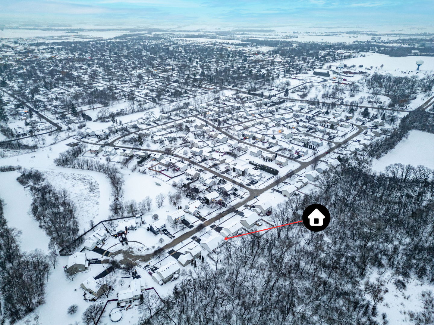 109 Shawnee Lane Harvard, IL 60033 - Photo 31 of 34 an aerial view of a house