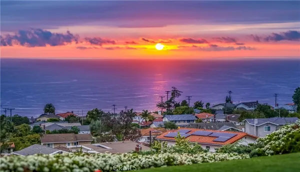 $2,895,000 | 28631 Shire Oaks Drive, Rancho Palos Verdes, CA 90275