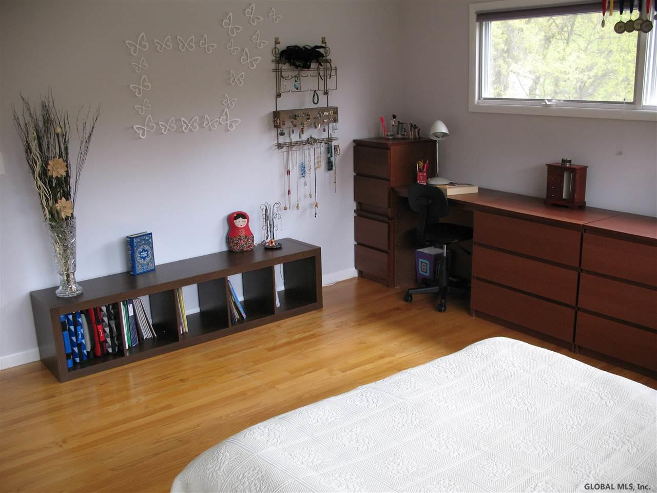 1317 Rowe Road Niskayuna, NY 12309 - Photo 18 of 25 Photo 18