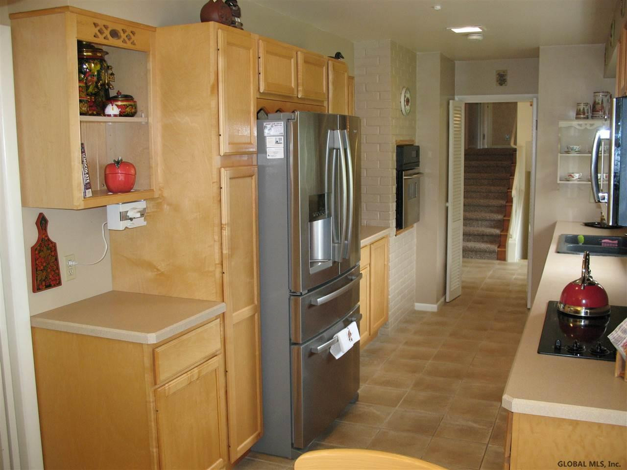 1317 Rowe Road Niskayuna, NY 12309 - Photo 8 of 25 Photo 8