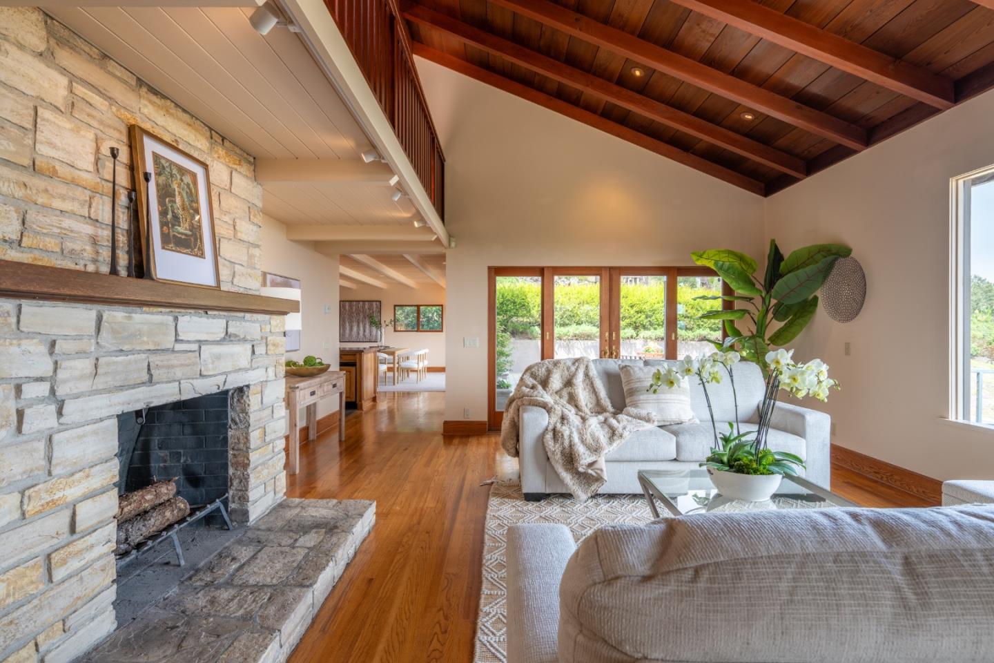 534 Aguajito Road Carmel, CA 93923 - Photo 8 of 47