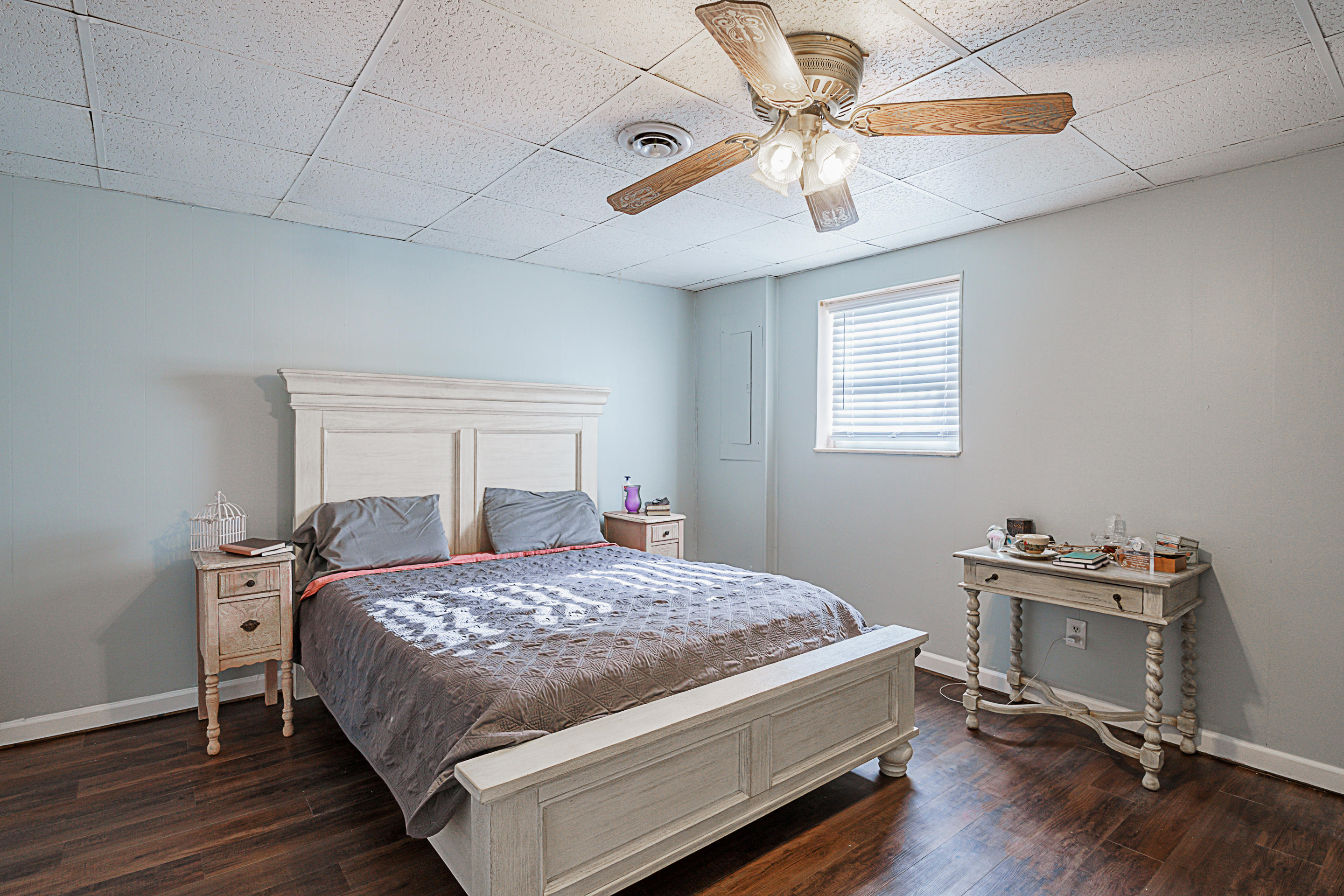 105 Wells Road Powell, TN 37849 - Photo 5 of 20 _DSC0278-HDR