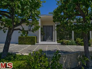 11337 Chalon Road Los Angeles, CA 90049 - Photo 1 of 1 Gallery Image 1