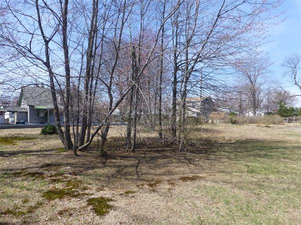 123 B Bay State Road Chicopee, MA 01020 - Photo 2 of 3 Gallery Image 2