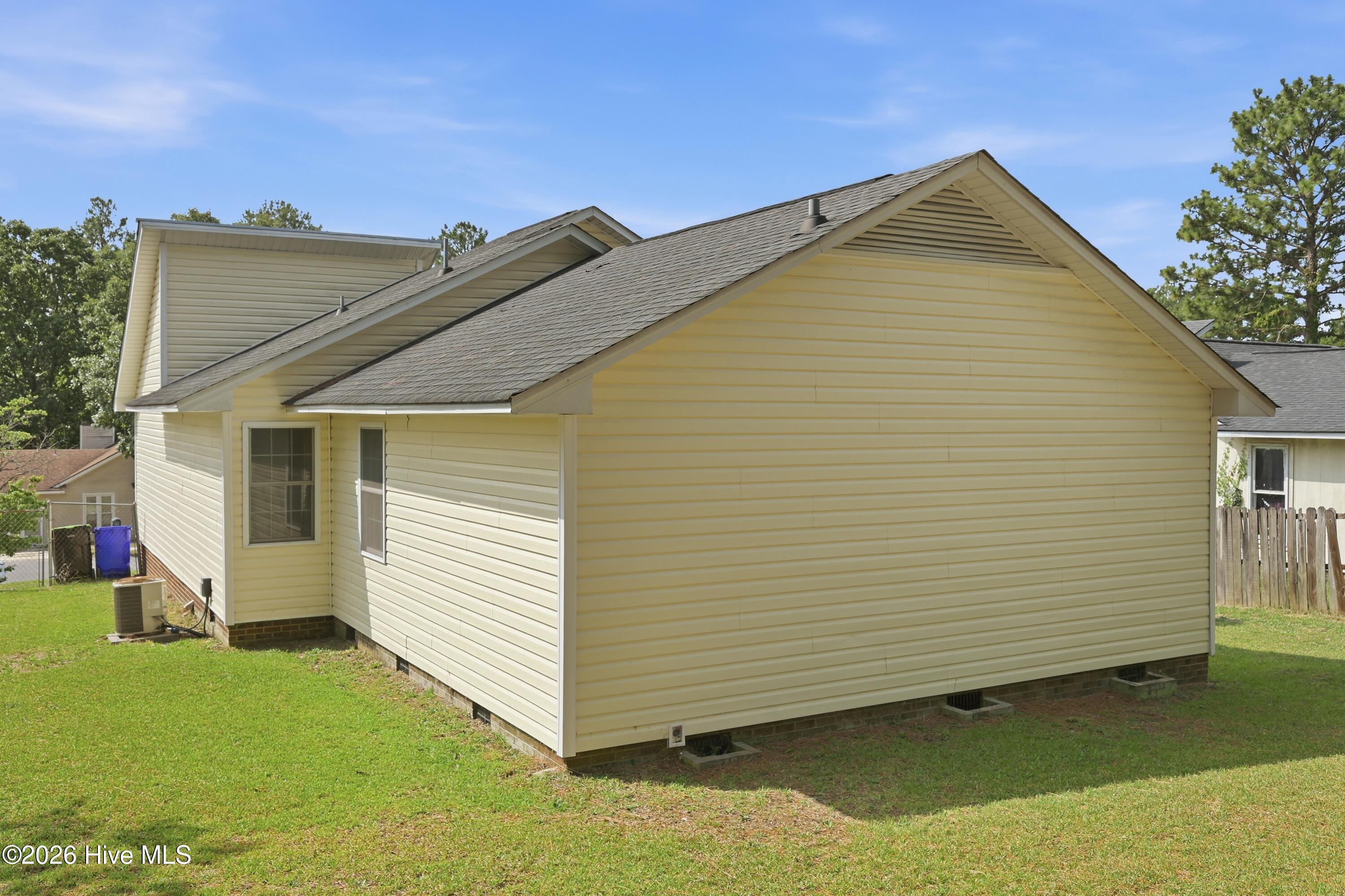 3323 Arrowhead Road Spring Lake, NC 28390 - Photo 35 of 40