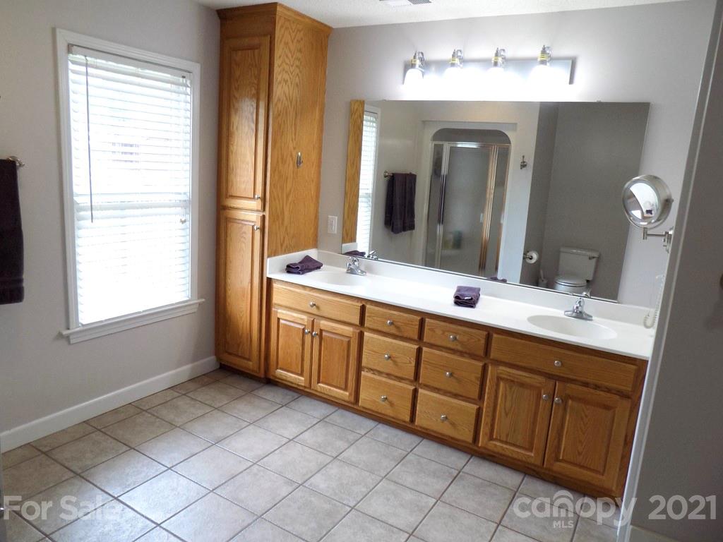 2255 Stallings Road Harrisburg, NC 28075 - Photo 17 of 36 Gallery Image 17