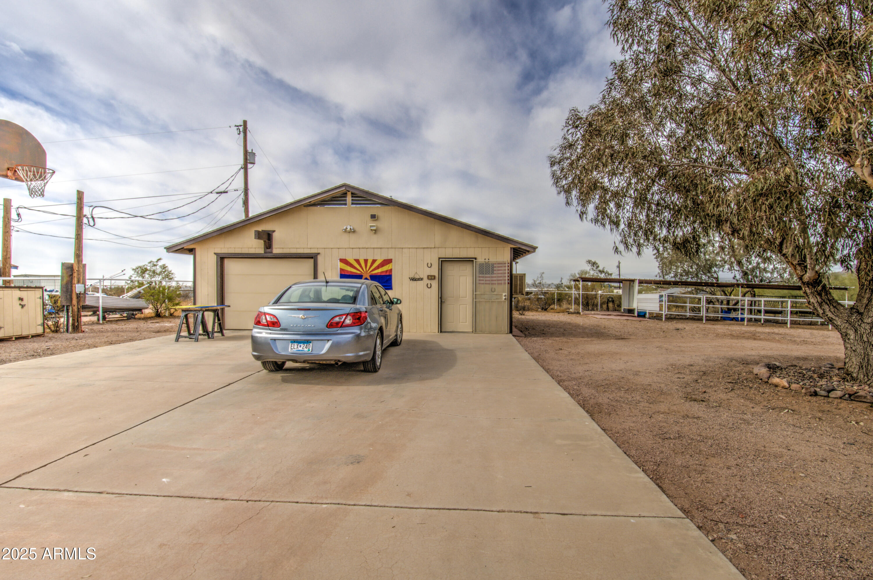 676 North Solana Road Apache Junction, AZ 85119 - Photo 41 of 46 Rear 10