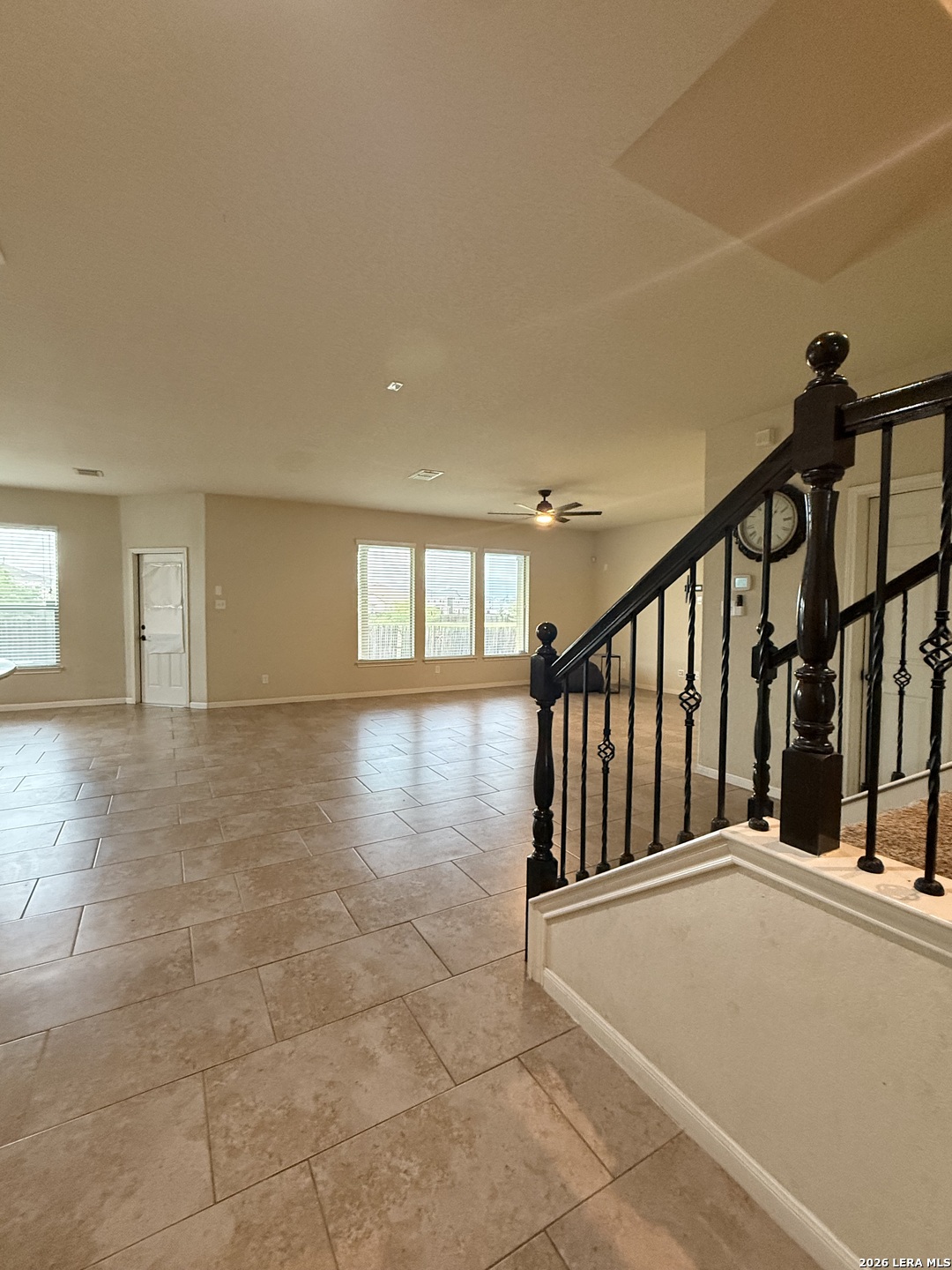 9010 Phoenix Converse, TX 78109 - Photo 13 of 22