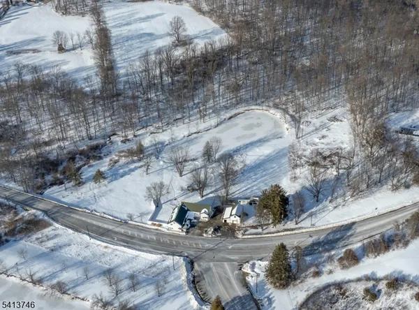 $699,900 | 120 Fairmount Road East, Califon, NJ 07830