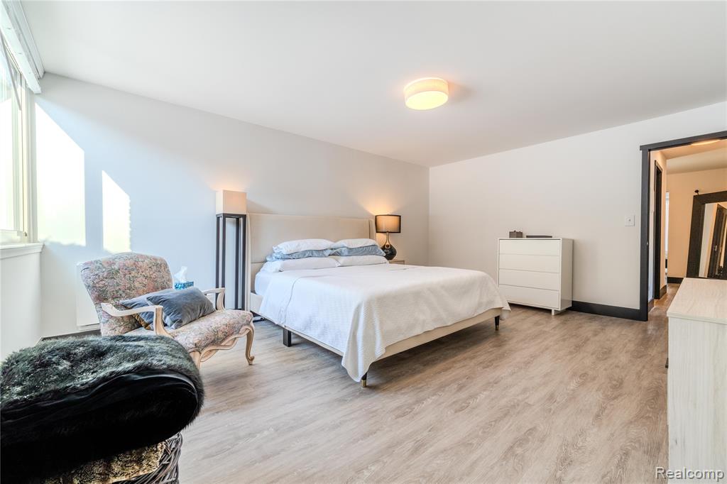 4045 West Maple Road, Unit C101 Bloomfield Hills, MI 48301 - Photo 19 of 27
