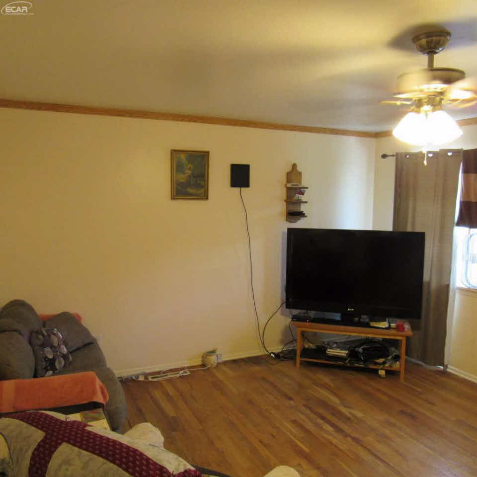 6486 Calkins Road Flint, MI 48532 - Photo 16 of 48 21203563-15.JPG
