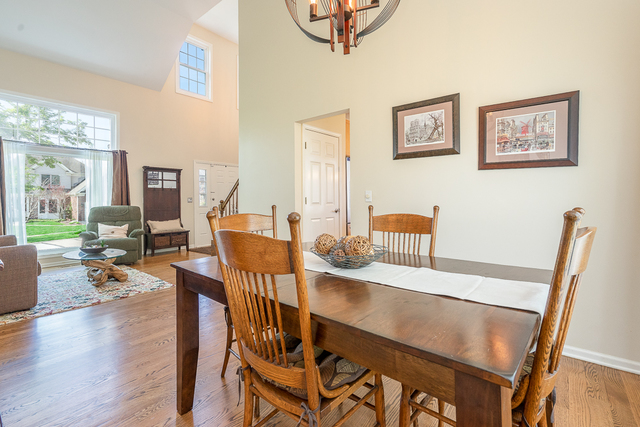 39W186 Bartelt Road Geneva, IL 60134 - Photo 4 of 26