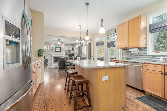 39W186 Bartelt Road Geneva, IL 60134 - Photo 5 of 26