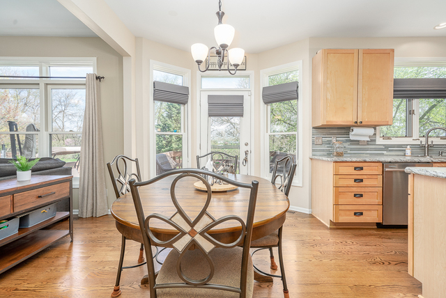 39W186 Bartelt Road Geneva, IL 60134 - Photo 8 of 26