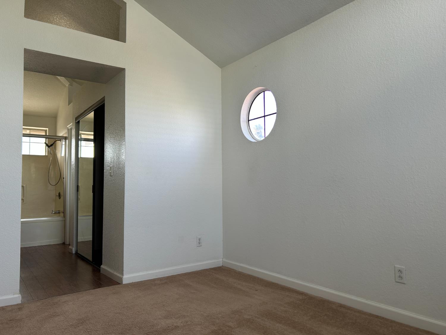 1981 West Kavanagh Avenue Tracy, CA 95376 - Photo 12 of 21 an empty room with windows