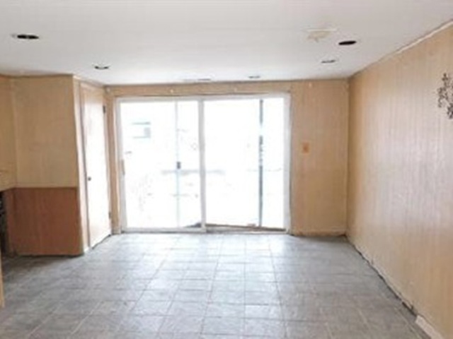 9215 Washington Road Morton Grove, IL 60053 - Photo 8 of 19