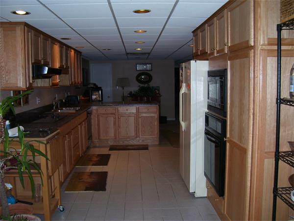 28 Cornstalk Road Dracut, MA 01826 - Photo 16 of 29 Gallery Image 16