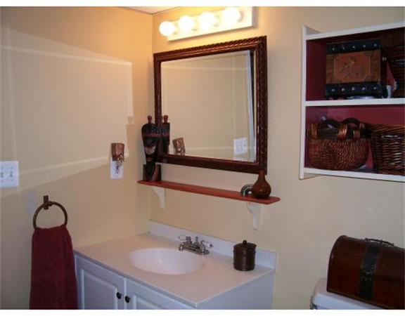 28 Cornstalk Road Dracut, MA 01826 - Photo 19 of 29 Gallery Image 19