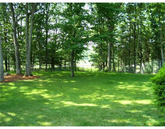 28 Cornstalk Road Dracut, MA 01826 - Photo 29 of 29 Gallery Image 29
