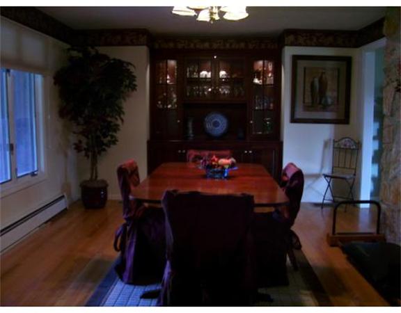 28 Cornstalk Road Dracut, MA 01826 - Photo 5 of 29 Gallery Image 5