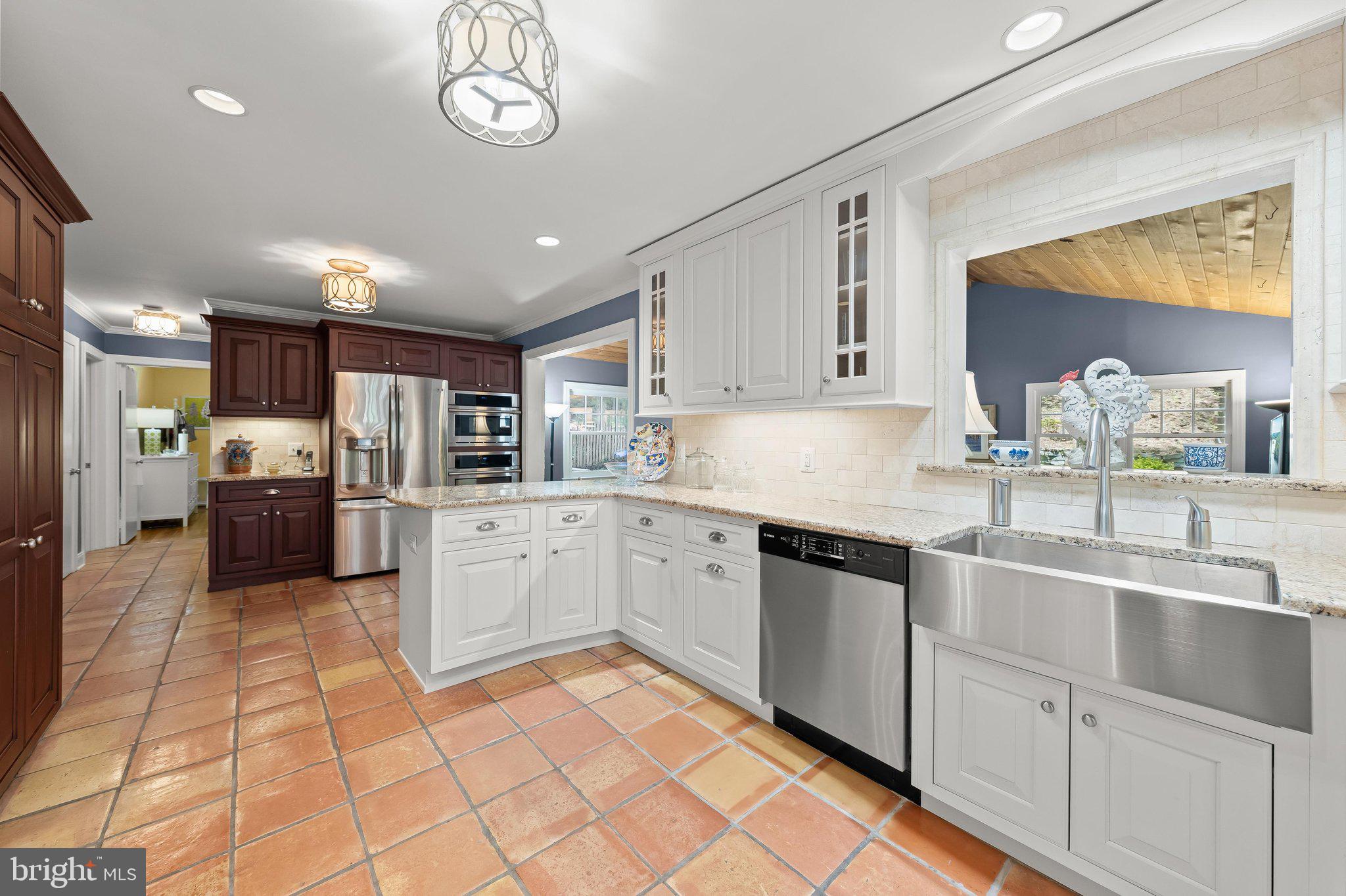 5318 Tuscarawas Road Bethesda, MD 20816 - Photo 13 of 42 Terrific Kitchen