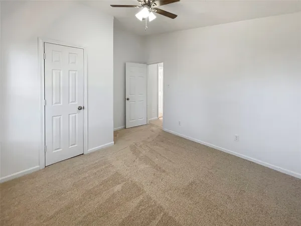 $1,350 | 11914 Kingslake Forest Drive, Houston, TX 77044