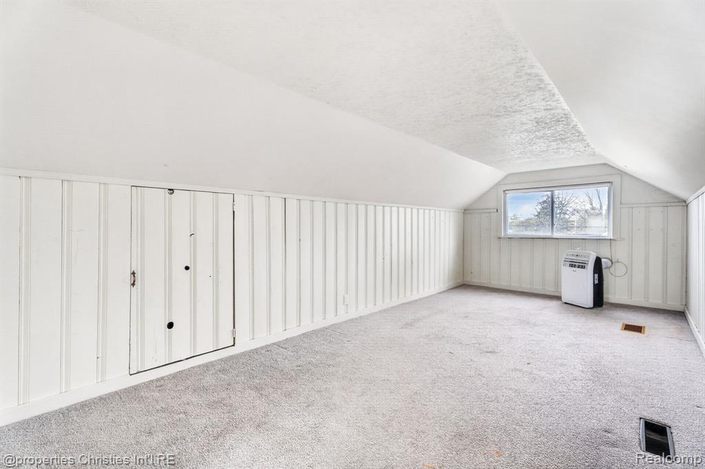 26605 Rialto Street Madison Heights, MI 48071 - Photo 23 of 37