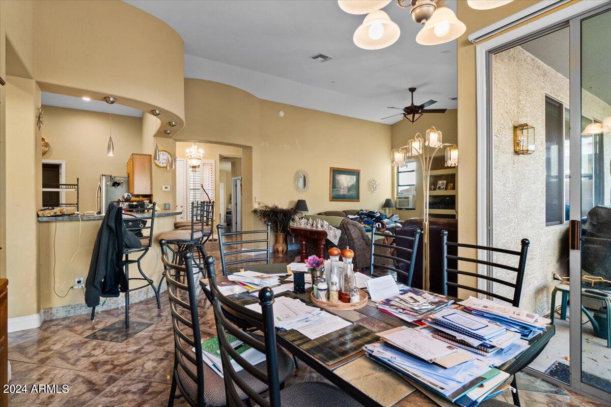 2116 West Harwell Rd. Phoenix, AZ 85041 - Photo 20 of 40 19-Dining