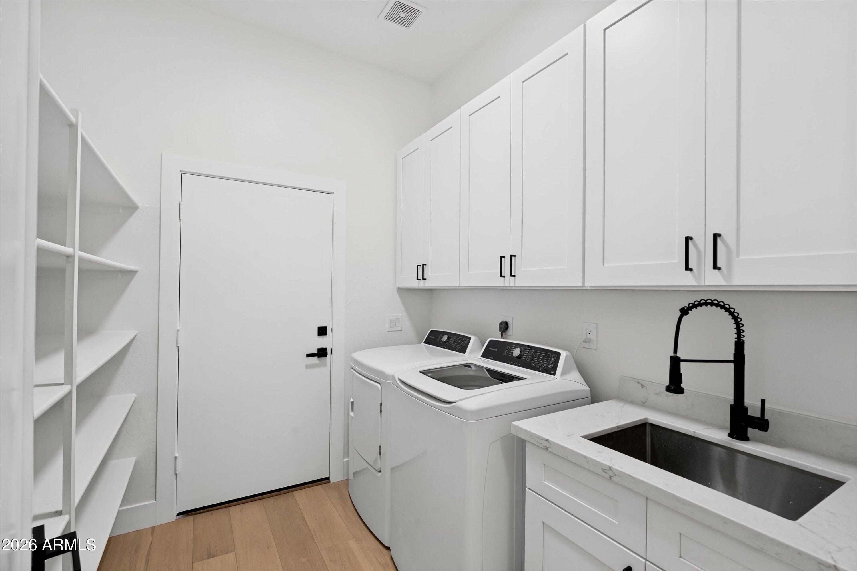 2011 East Clipper Lane Gilbert, AZ 85234 - Photo 26 of 39 34-Laundry Room