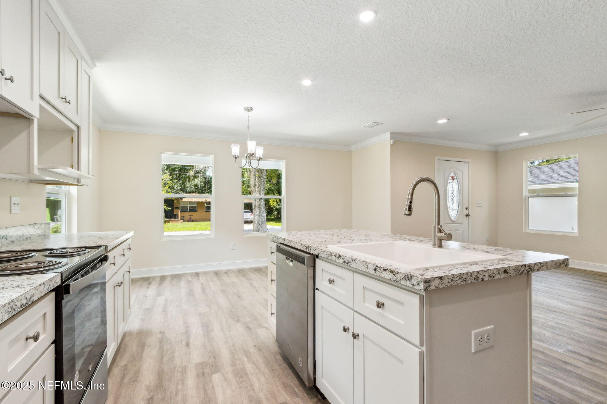 470 Winter Street Jacksonville, FL 32254 - Photo 15 of 31 16-web-or-mls-11_470 Winter St