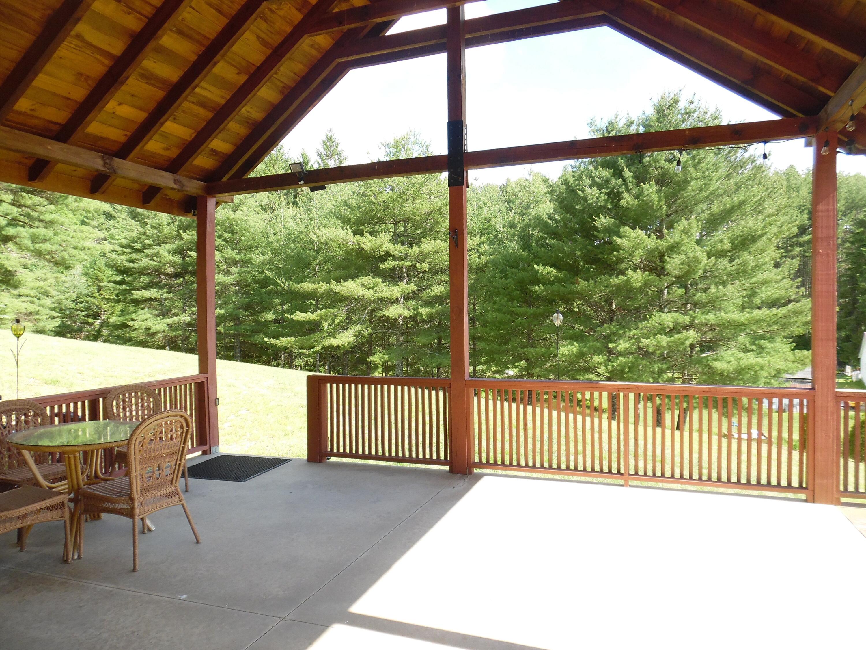 5210 Wesley Chapel Road Green Bank, WV 24944 - Photo 11 of 93 Gallery Image 11