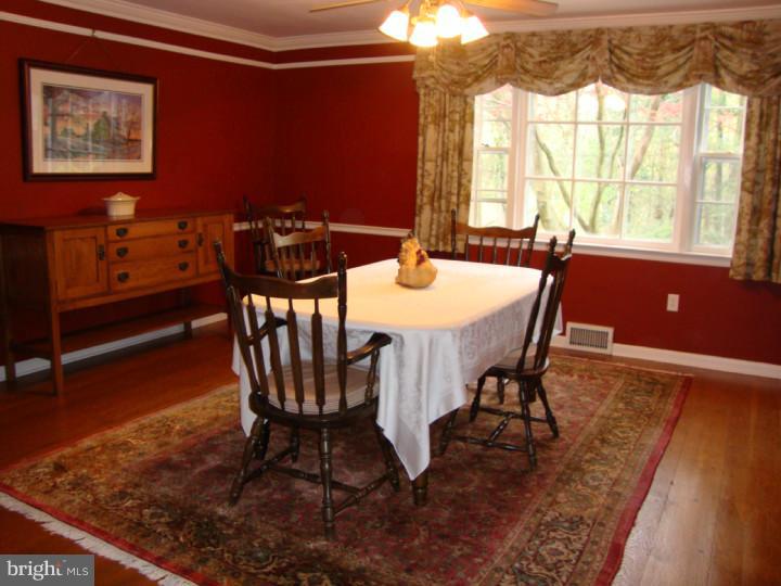 709 Hamilton Road Bryn Mawr, PA 19010 - Photo 9 of 18 Dining Room