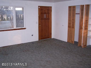 3900 Progressive Road Wapato, WA 98951 - Photo 6 of 14 a view of empty room
