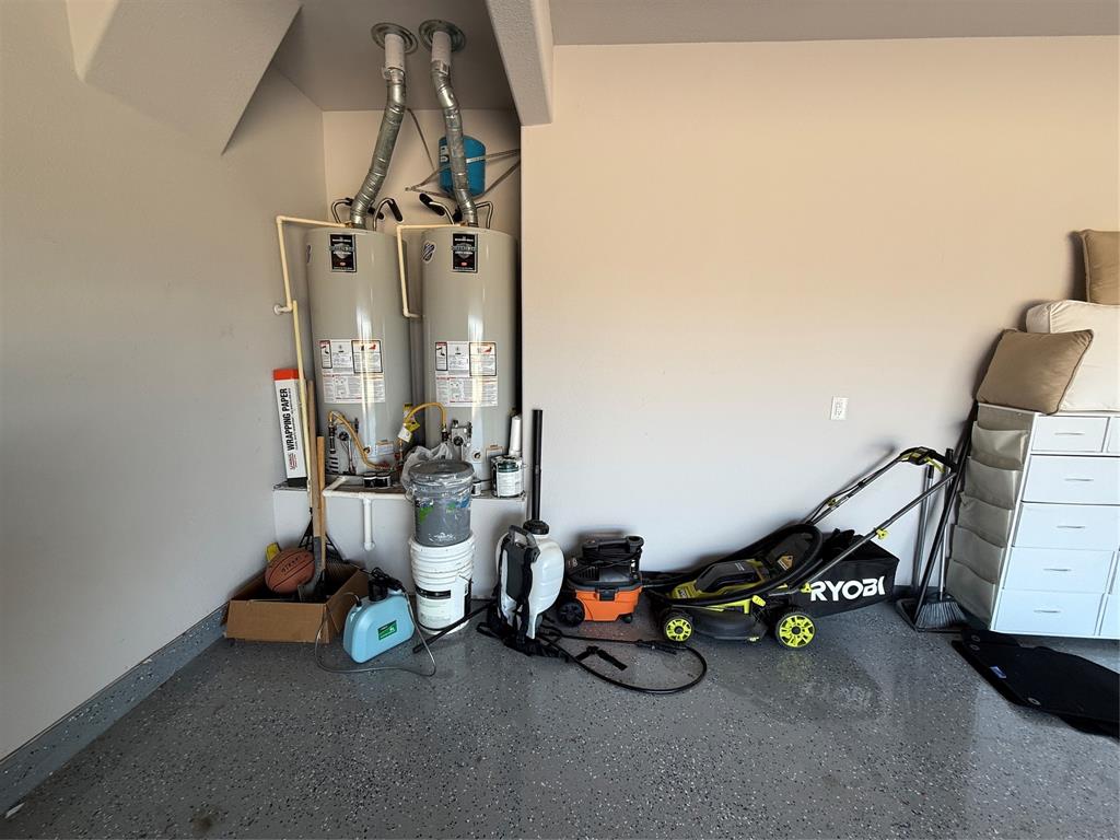 5212 Troupe Road McKinney, TX 75071 - Photo 39 of 40 a view of a room with gym equipment