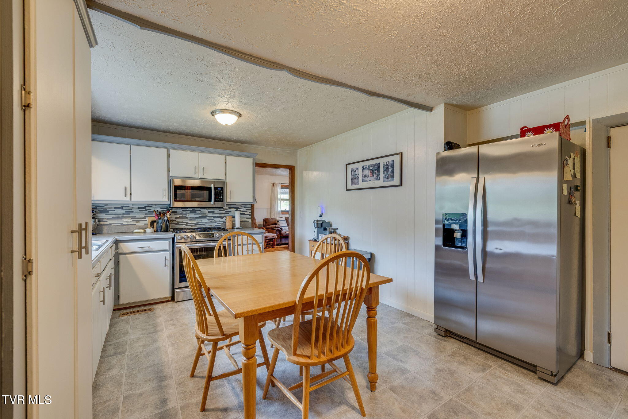 241 Donald Broyles Road Chuckey, TN 37641 - Photo 11 of 31 011