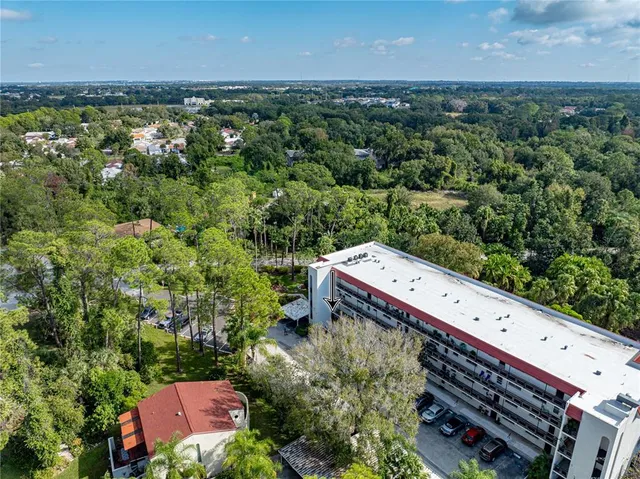 a street sign on the side of building