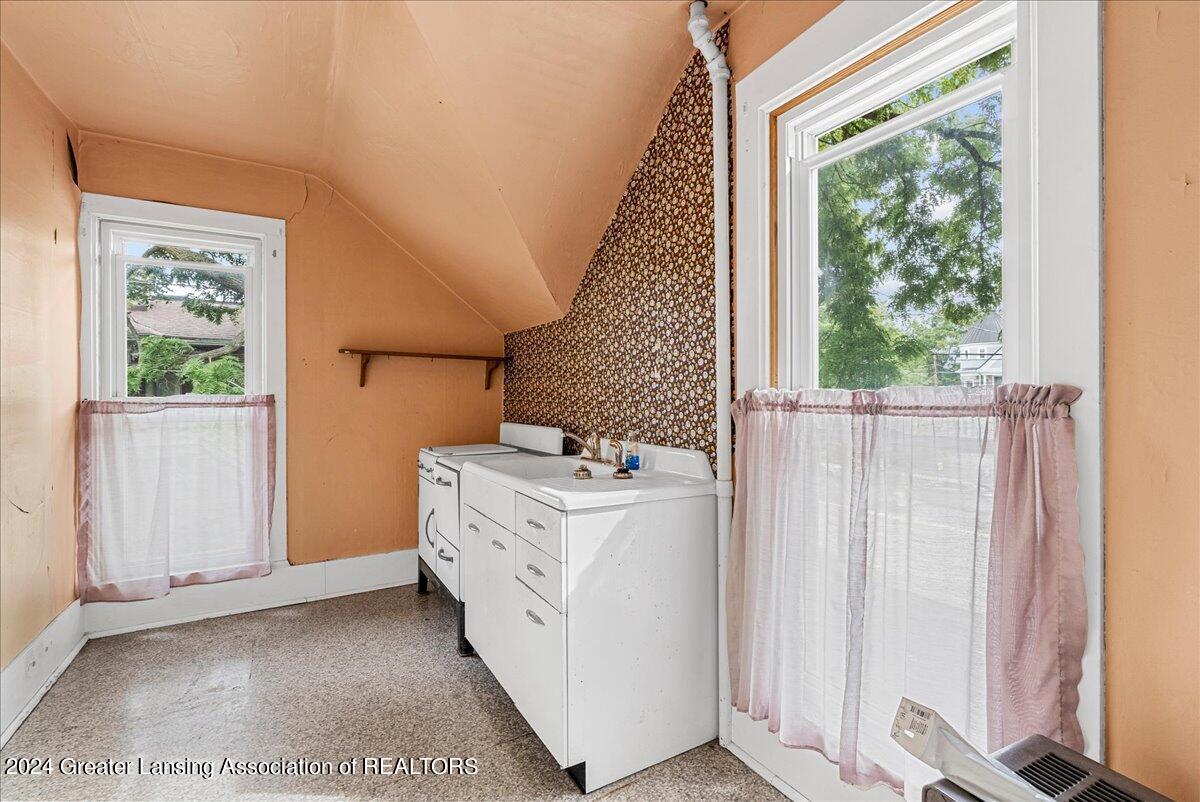 408 South Cochran Road Charlotte, MI 48813 - Photo 35 of 56 48-Media Jett - 48