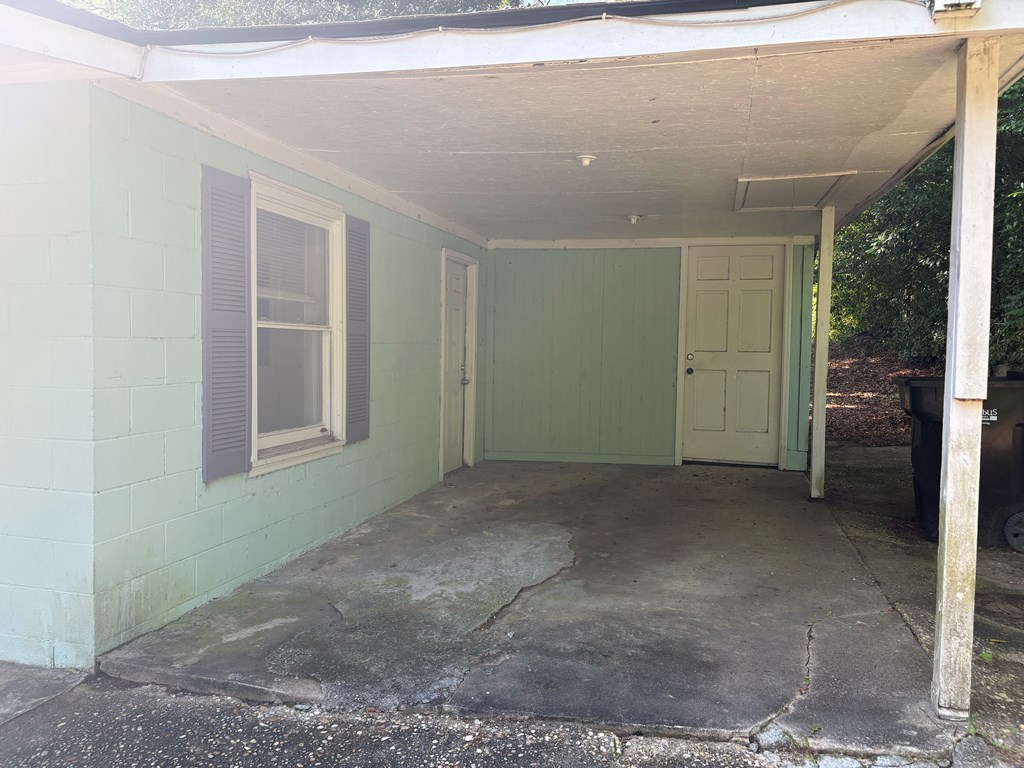 2910 Beech Street Columbus, GA 31909 - Photo 20 of 24 a view of an empty room with a window