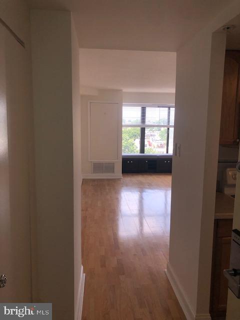 2001 Hamilton Street, Unit 927 Philadelphia, PA 19130 - Photo 11 of 29