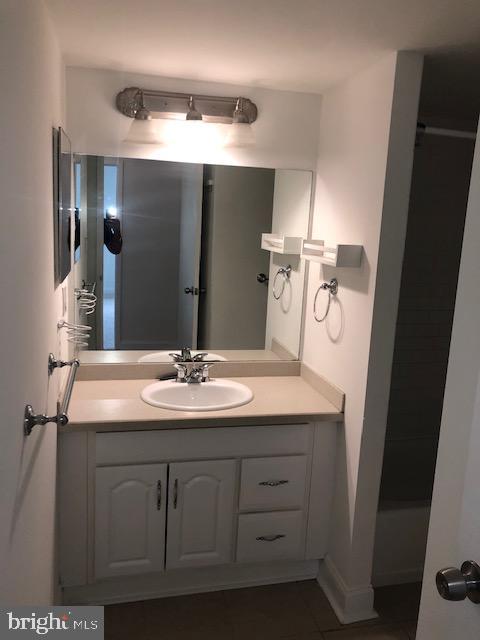 2001 Hamilton Street, Unit 927 Philadelphia, PA 19130 - Photo 19 of 29