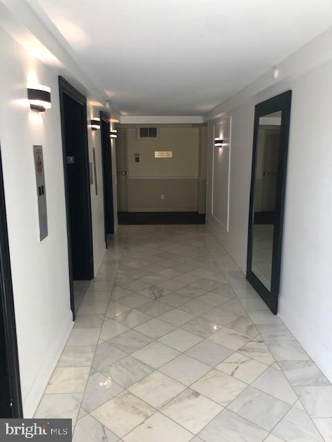 2001 Hamilton Street, Unit 927 Philadelphia, PA 19130 - Photo 25 of 29