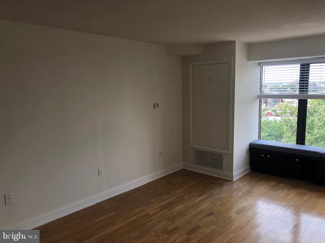 2001 Hamilton Street, Unit 927 Philadelphia, PA 19130 - Photo 7 of 29