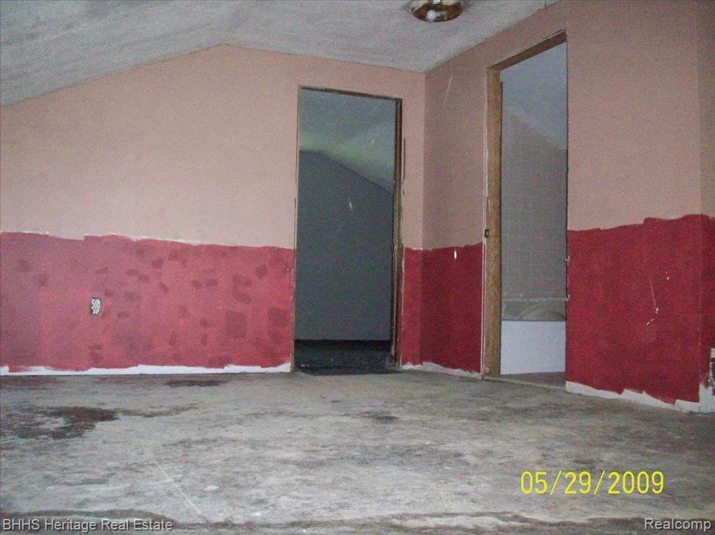 3764 Cedar Point Howell, MI 48843 - Photo 8 of 10 loft